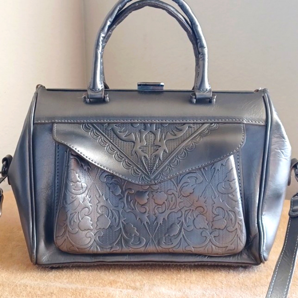 Patricia Nash leather purse